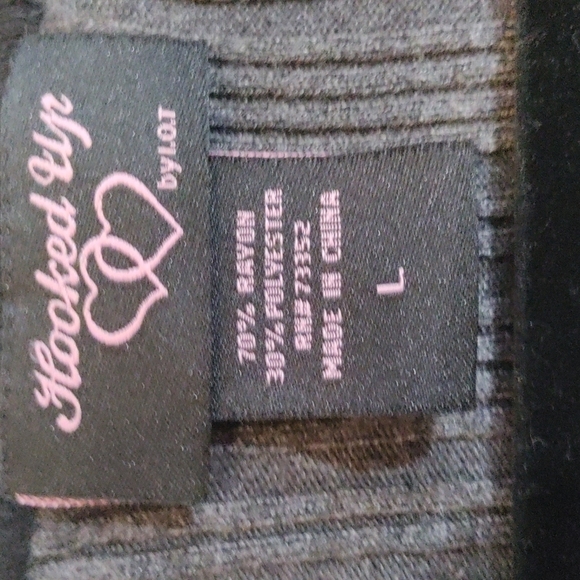 Hooked Up women's size large sweater black and gray fitted - Picture 3 of 6